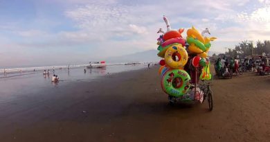 Die Philippinen im Video - Am Strand von San Fabian in der Provinz Pangasinan