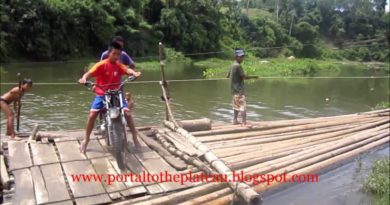 Die Philippinen im Video - Flussüberquerung mit dem Floss