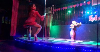 Die Philippinen im Video - Tänzerin in einer Girly Barl in Davao