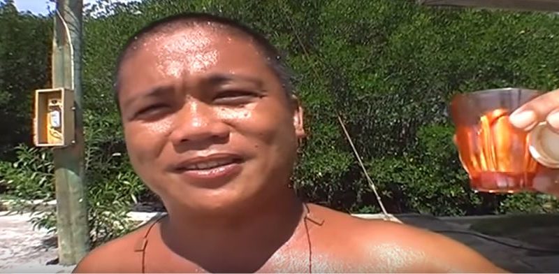 Die Philippinen im Video - Lustiger Filipino erklärt wie Tuba gemacht wird