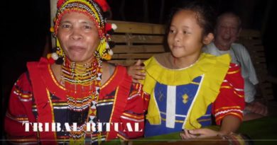 Die Philippinen im Video - Stammeritual in Northern Mindanao Foto und Video von Sir Dieter Sokoll